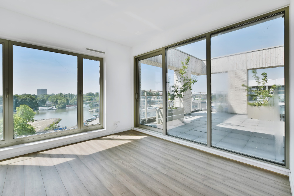 Lake Geneva Picture Window